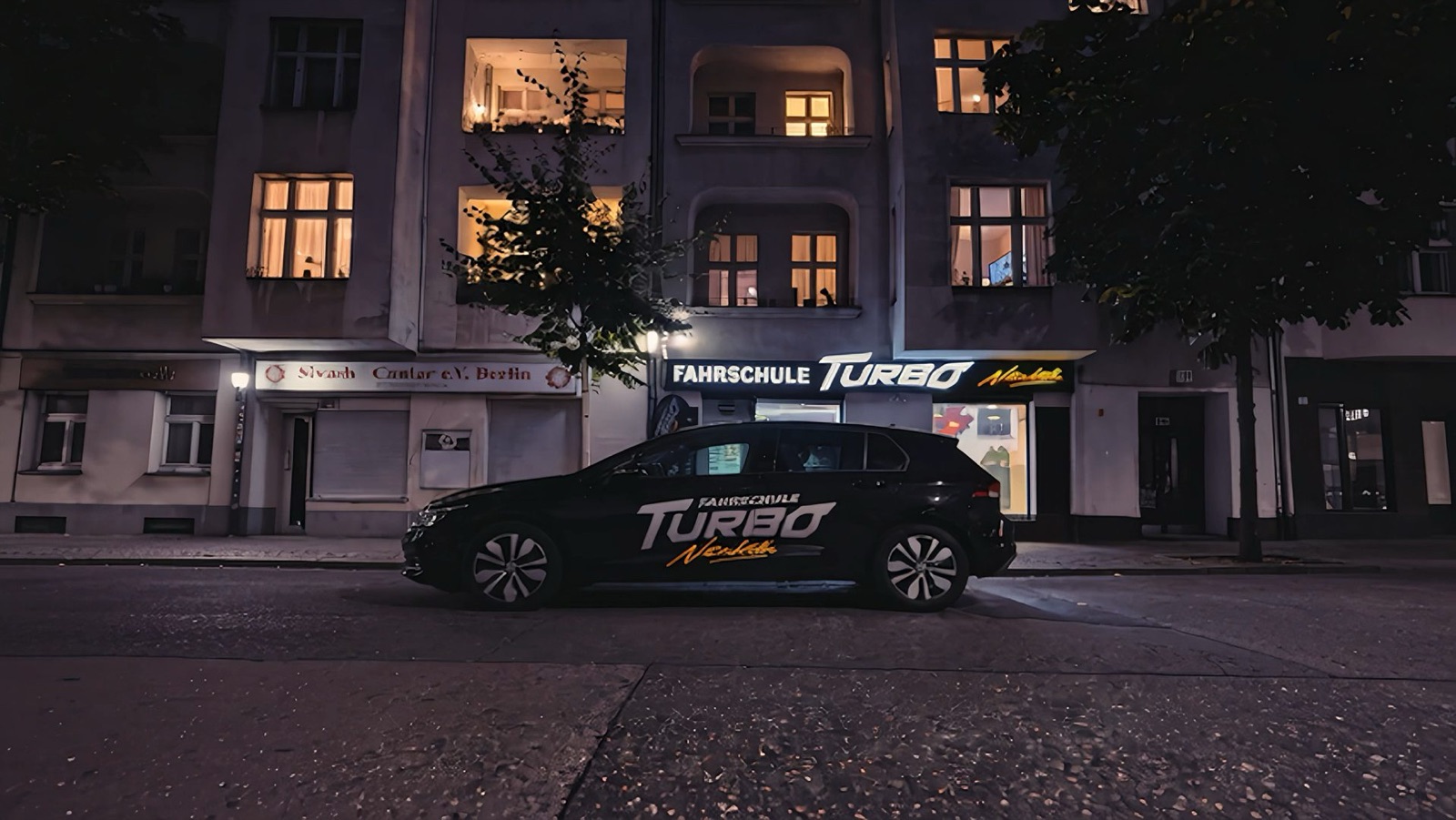 Fahrschule Turbo Neukölln Ausbildungsfahrzeug in Berlin